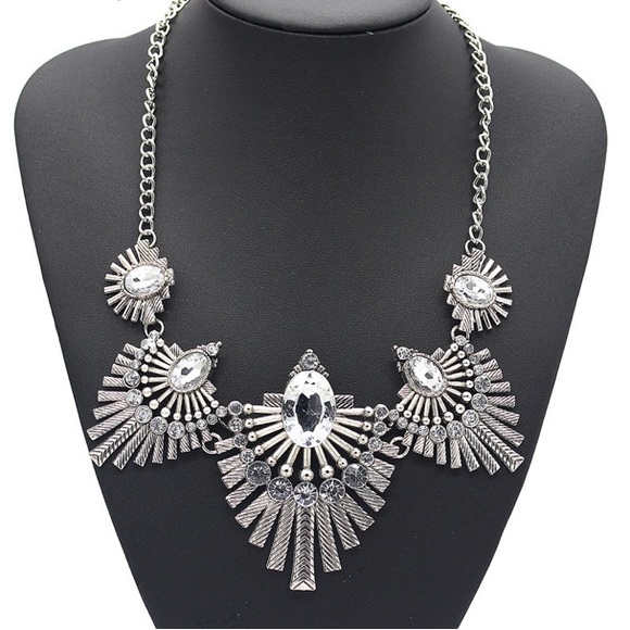 Cleo Statement Necklace - Picture 1 of 8